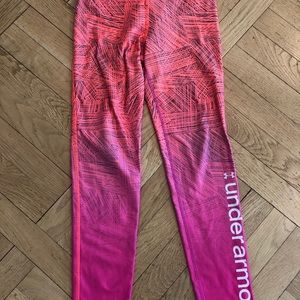 Girls size medium under armour leggings
